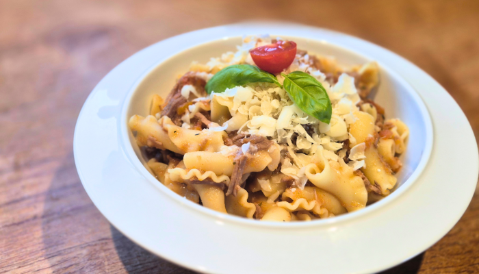 Shredded beef ragù pasta
