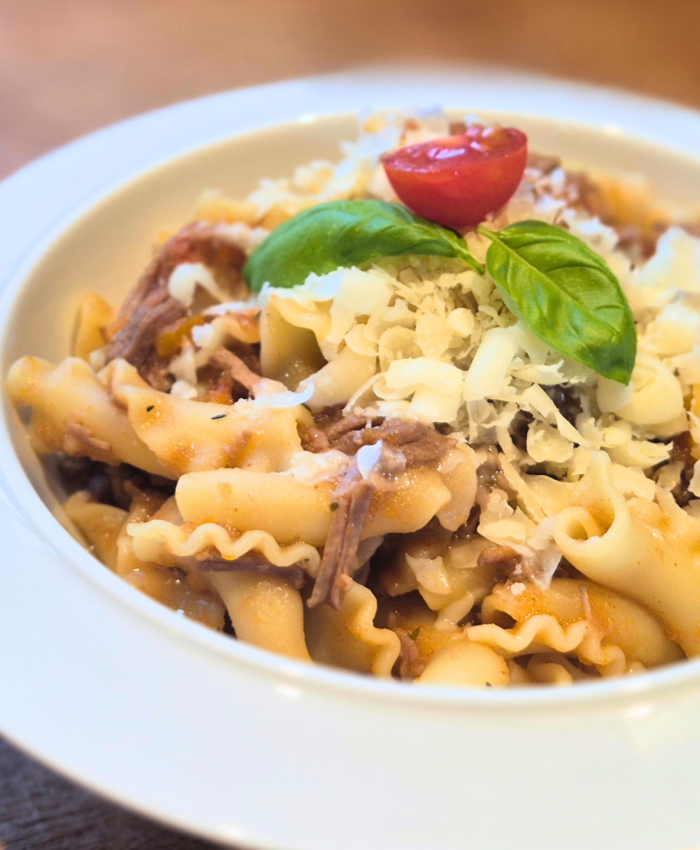 Shredded beef ragù pasta